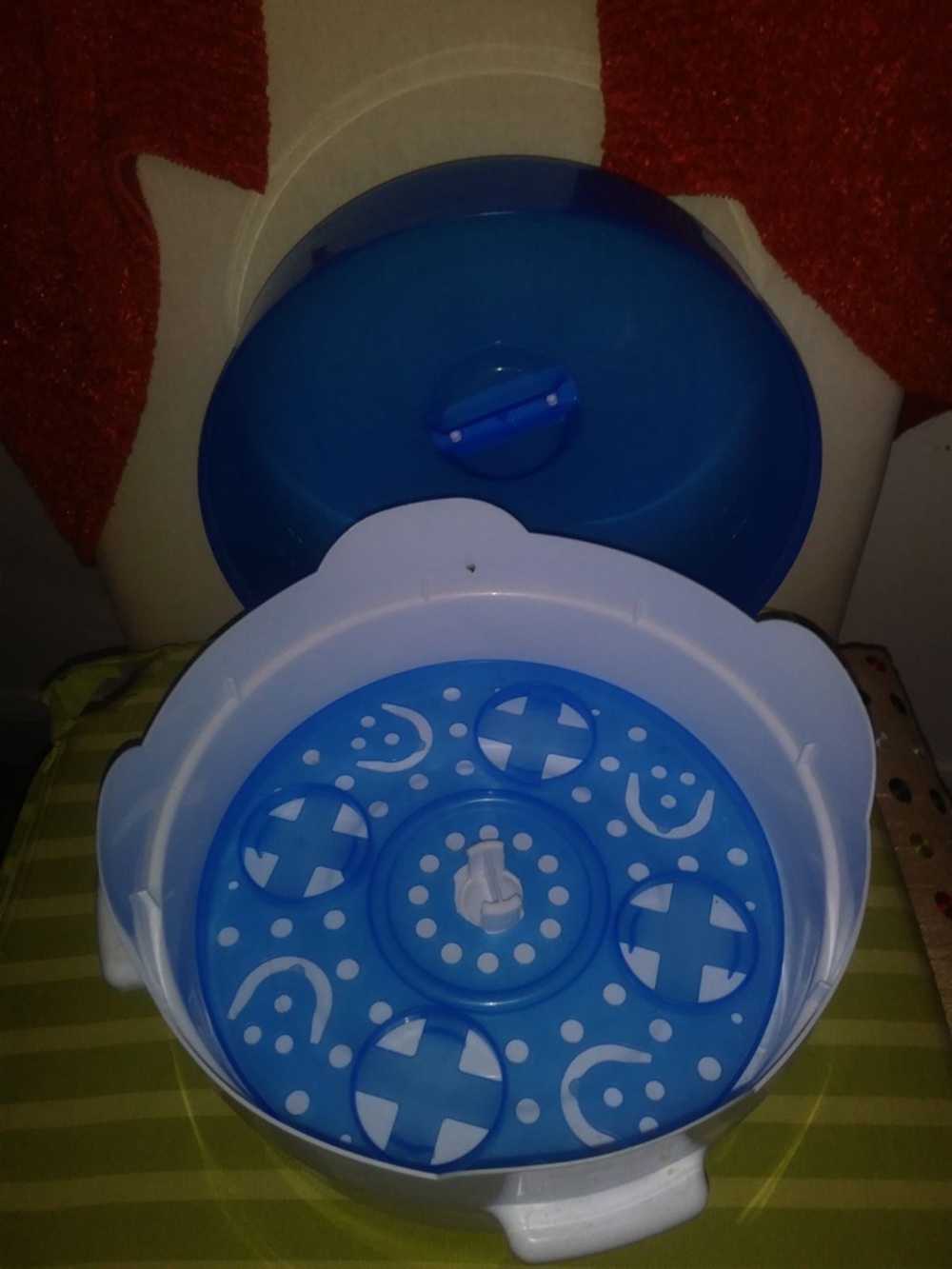 Blue and White Plastic Microwave Steamer